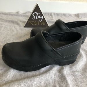 Dansko- Closed Back Clog